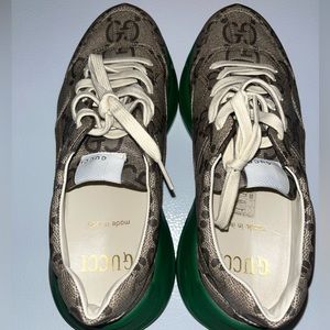 Men Gucci sneaker rython green